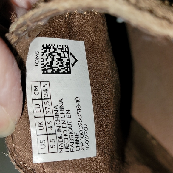 TOMS suede two-toned booties. Size 8 - Picture 9 of 10